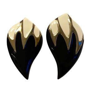 Vintage 80's mod pierced earrings goldtone with black & cream enamel finish